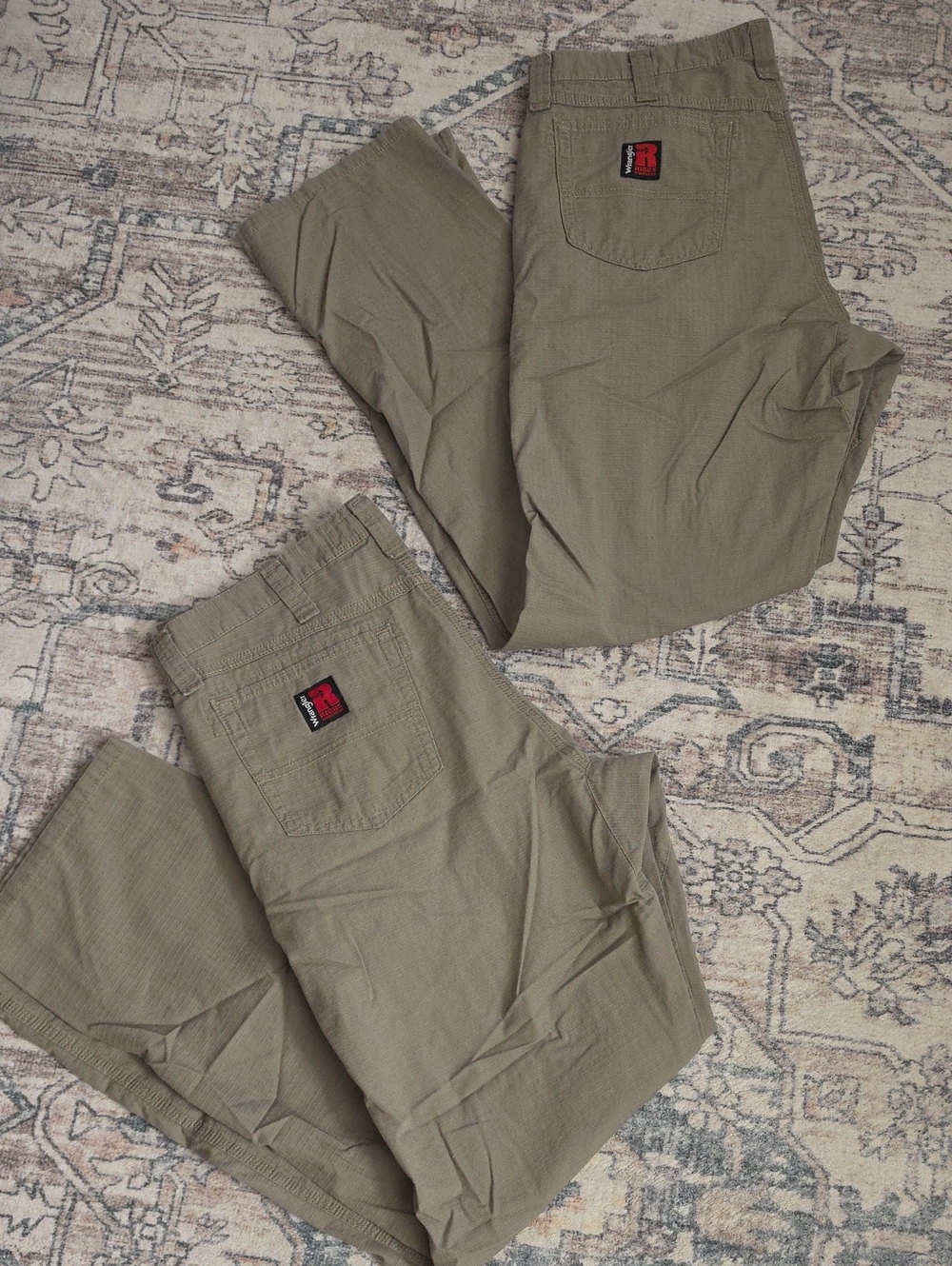 New Wrangler Riggs Workwear tan Cargo Pants-Men's 2 Pair. Never Worn.36×34